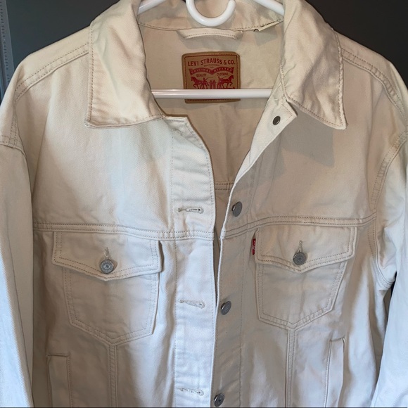 Levi’s Shacket -Denim Shirt Jean Jacket in Natural Denim Color Women's M - Picture 2 of 9